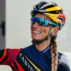 OAKLEY 9208/920805 -Etnia Barcelona || Gucci Shop oakley 9208