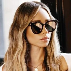 QUAY NOOSA/TAUPE -Etnia Barcelona || Gucci Shop quay noosa